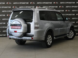 2011 Mitsubishi Pajero IV, серый, 1783000 рублей, вид 3