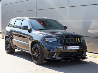 2018 Jeep Grand Cherokee Trackhawk IV (WK2) Рестайлинг, чёрный, 9900000 рублей, вид 3