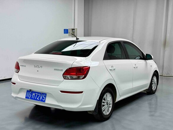 2023 Kia Pegas, белый, 880000 рублей - вид 6
