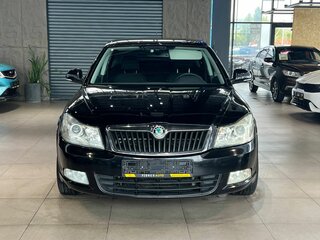 2010 Skoda Octavia II (A5) Рестайлинг, чёрный, 820000 рублей, вид 2