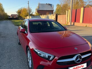 2019 Mercedes-Benz A-Класс 200 IV (W177), красный, 2500000 рублей, вид 4