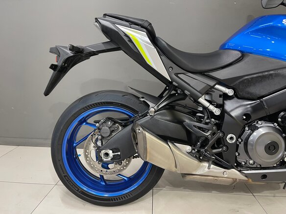 2021 Suzuki GSX-S 1000, синий, 1100000 рублей - вид 19