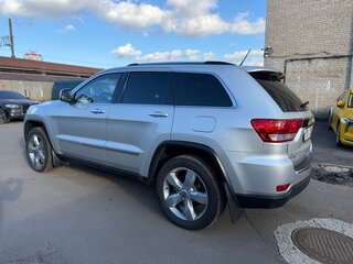 2012 Jeep Grand Cherokee IV (WK2), серебристый, 2000000 рублей, вид 4