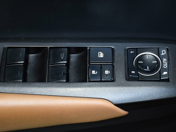 2016 Lexus NX 200 I, красный - вид 30