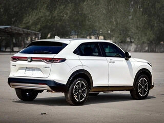 2023 Honda Vezel II, белый, 1898000 рублей, вид 5