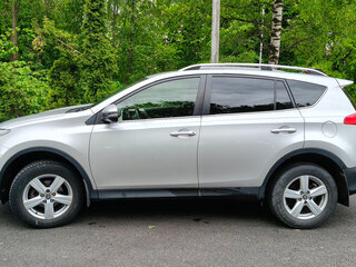2013 Toyota RAV4 IV (XA40), серебристый, 1560000 рублей, вид 5