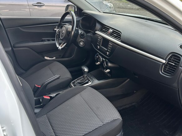 2018 Kia Rio IV, белый, 1280000 рублей - вид 5