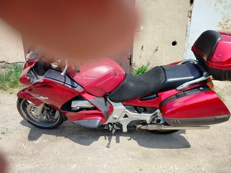 2009 Honda ST 1300, красный, 850000 рублей, вид 1