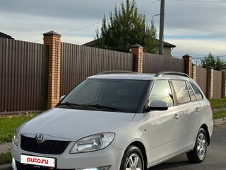 2011 Skoda Fabia II Рестайлинг, белый, 410000 рублей, вид 1