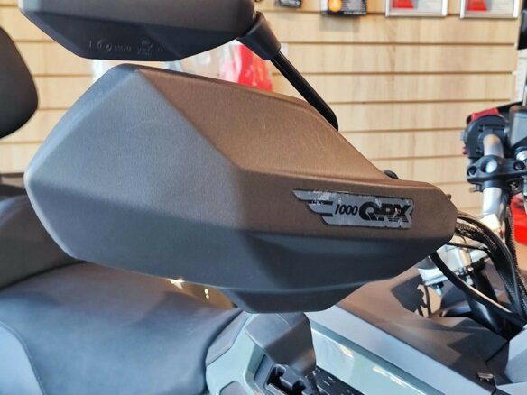 2026 HND QRX 1000, серый, 1229900 рублей - вид 13