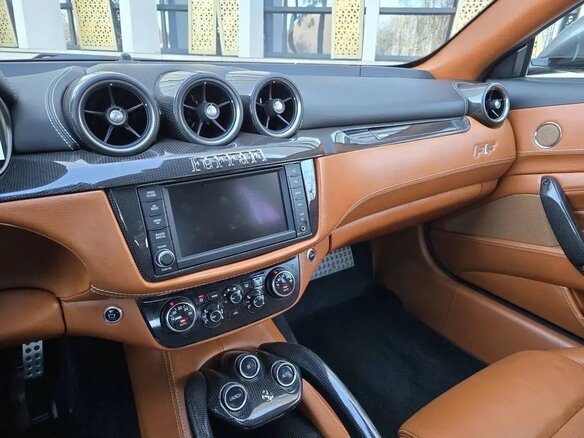 2011 Ferrari FF, серый, 15080000 рублей - вид 9