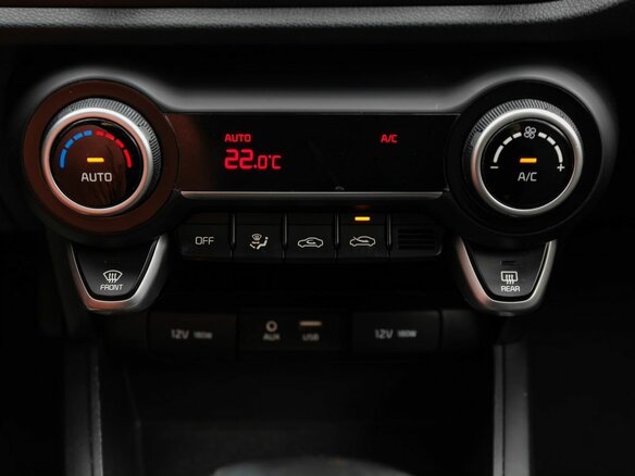 2018 Kia Rio IV, чёрный, 1559000 рублей - вид 14