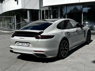 2018 Porsche Panamera 4 II, серый, 7550000 рублей, вид 3