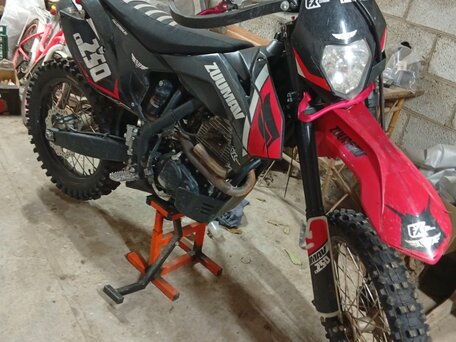 2022 Zuumav CR 250 CB, красный, 149000 рублей, вид 2