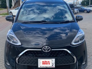 2020 Toyota Sienta II Рестайлинг, чёрный, 1740000 рублей, вид 2