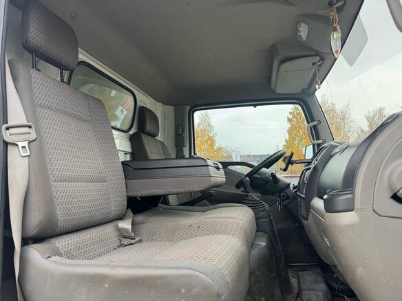 2011 Nissan Cabstar, белый - вид 6