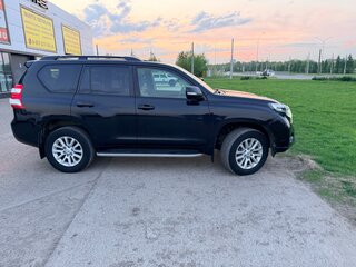 2016 Toyota Land Cruiser Prado 150 Series Рестайлинг 1, чёрный, 4200000 рублей, вид 3