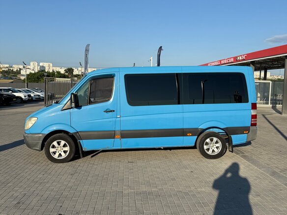 2010 Mercedes-Benz Sprinter, синий, 1690000 рублей - вид 3