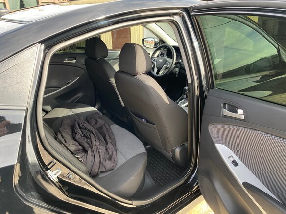 2013 Hyundai Solaris I, чёрный, 830000 рублей - вид 9