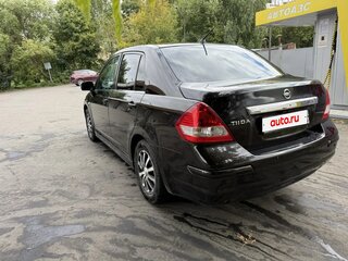 2011 Nissan Tiida I Рестайлинг, коричневый, 520000 рублей, вид 4