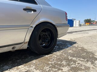 1998 Mercedes-Benz C-Класс 180 I (W202) Рестайлинг, серебристый, 265000 рублей, вид 5