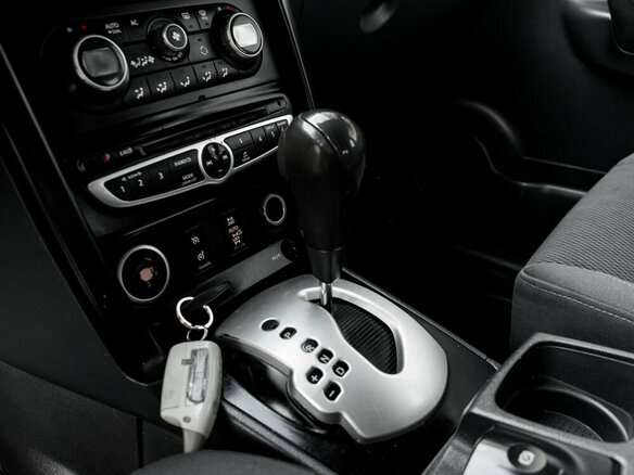 2008 Renault Koleos I, чёрный - вид 19