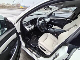 2010 BMW 5 серии Gran Turismo 530d VI (F10/F11/F07), белый, 1850000 рублей, вид 5
