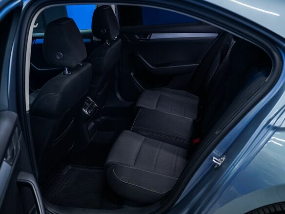 2016 Skoda Superb III, серый, 1400000 рублей - вид 13