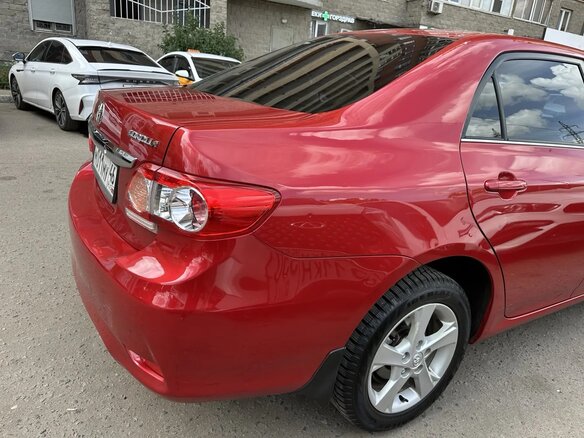 2011 Toyota Corolla X (E140, E150) Рестайлинг, пурпурный, 1300000 рублей - вид 9