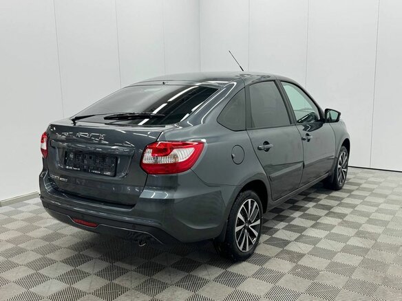 2026 Lada (ВАЗ) Granta I Рестайлинг, серый, 1339000 рублей - вид 4