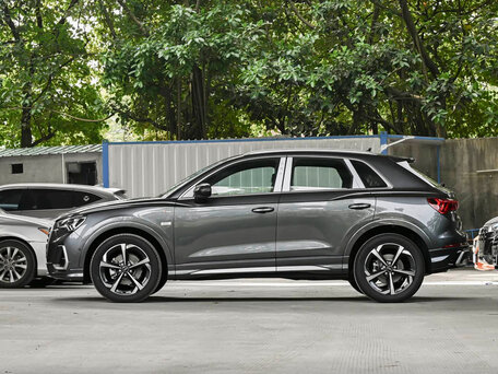 2026 Audi Q3 35 TFSI II (F3), серый, 3450000 рублей, вид 5