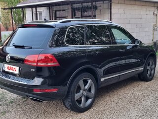 2010 Volkswagen Touareg II, чёрный, 1350000 рублей, вид 4