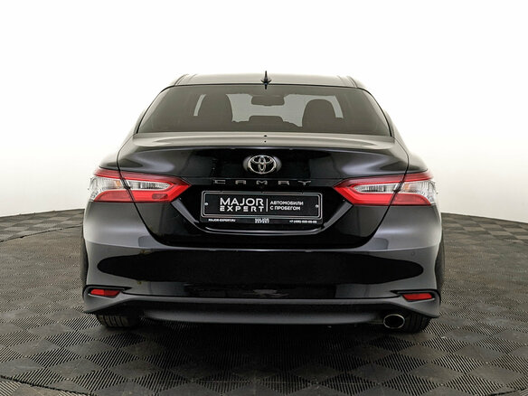 2019 Toyota Camry VIII (XV70), чёрный, 2580000 рублей - вид 5