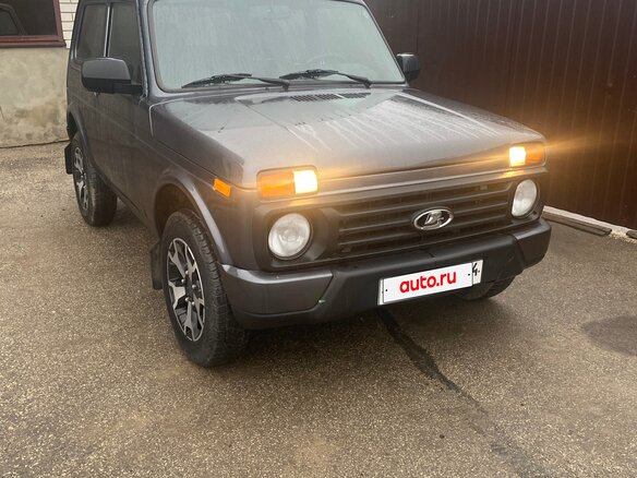 2019 Lada (ВАЗ) 2121 (4x4) Urban I Рестайлинг (2020), серый, 690000 рублей - вид 3