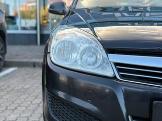2011 Opel Astra H Рестайлинг, чёрный, 501000 рублей, вид 4