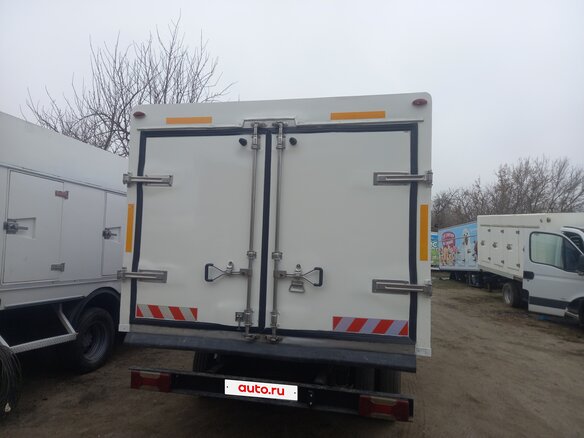 2009 Iveco Daily, белый, 1600000 рублей - вид 1