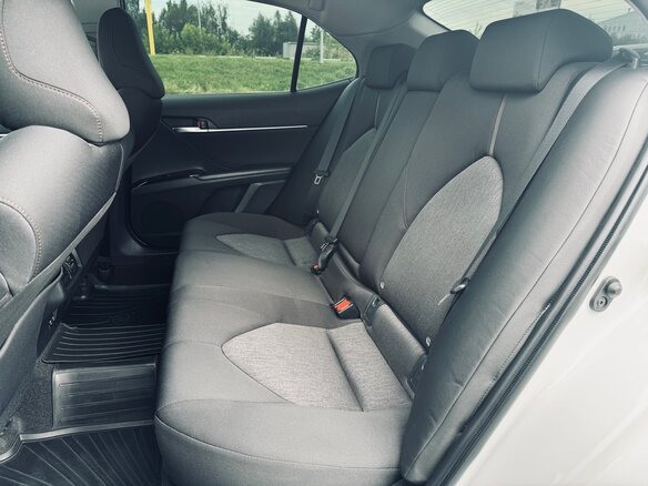 2020 Toyota Camry VIII (XV70), белый, 2890000 рублей - вид 15