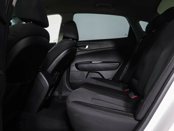 2019 Kia Optima IV Рестайлинг, белый, 1307000 рублей - вид 9