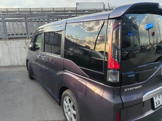 2016 Honda Stepwgn Spada V, фиолетовый, 1699000 рублей, вид 3