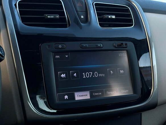 2015 Renault Logan II, белый, 776700 рублей - вид 15