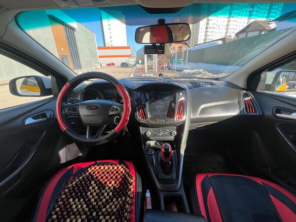2018 Ford Focus III Рестайлинг, белый, 700000 рублей - вид 8