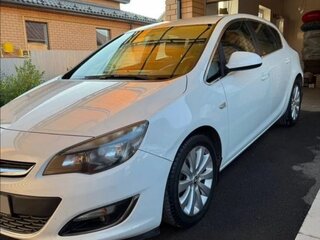 2014 Opel Astra J Рестайлинг, белый, 980000 рублей, вид 2