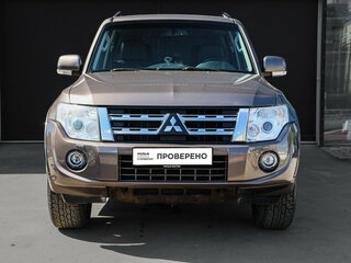 2011 Mitsubishi Pajero IV Рестайлинг 1, коричневый, 2100000 рублей, вид 2