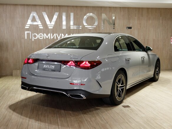2026 Mercedes-Benz E-Класс 300 VI (W214, S214), серый, 9300000 рублей - вид 3