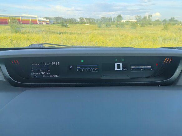2020 Honda Freed+ II Рестайлинг, серебристый, 1850000 рублей - вид 7