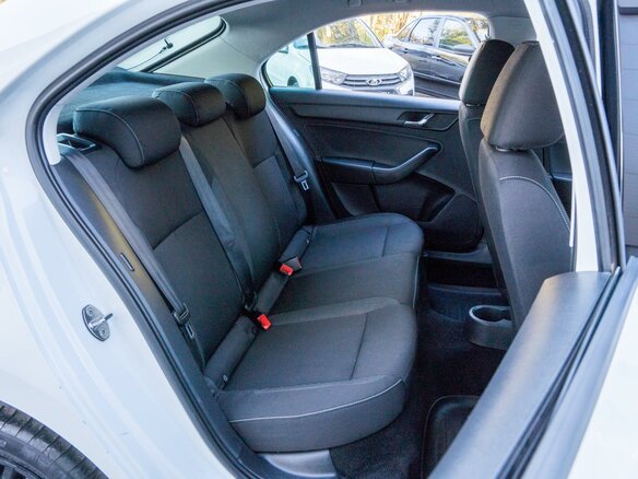 2014 Skoda Rapid I, белый, 955000 рублей - вид 6