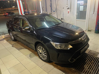 2015 Toyota Camry VII (XV50) Рестайлинг, чёрный, 1650000 рублей, вид 4