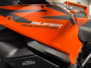 2025 KTM 1390 Super Adventure, оранжевый, 2600000 рублей, вид 3