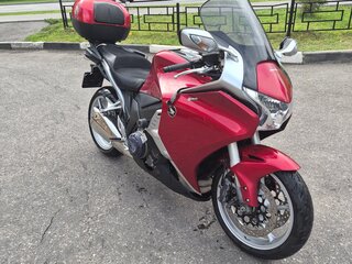 2011 Honda VFR 1200, красный, 650000 рублей, вид 4