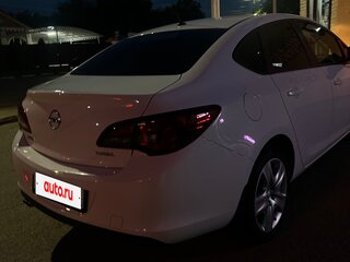 2013 Opel Astra J Рестайлинг, белый, 750000 рублей, вид 3